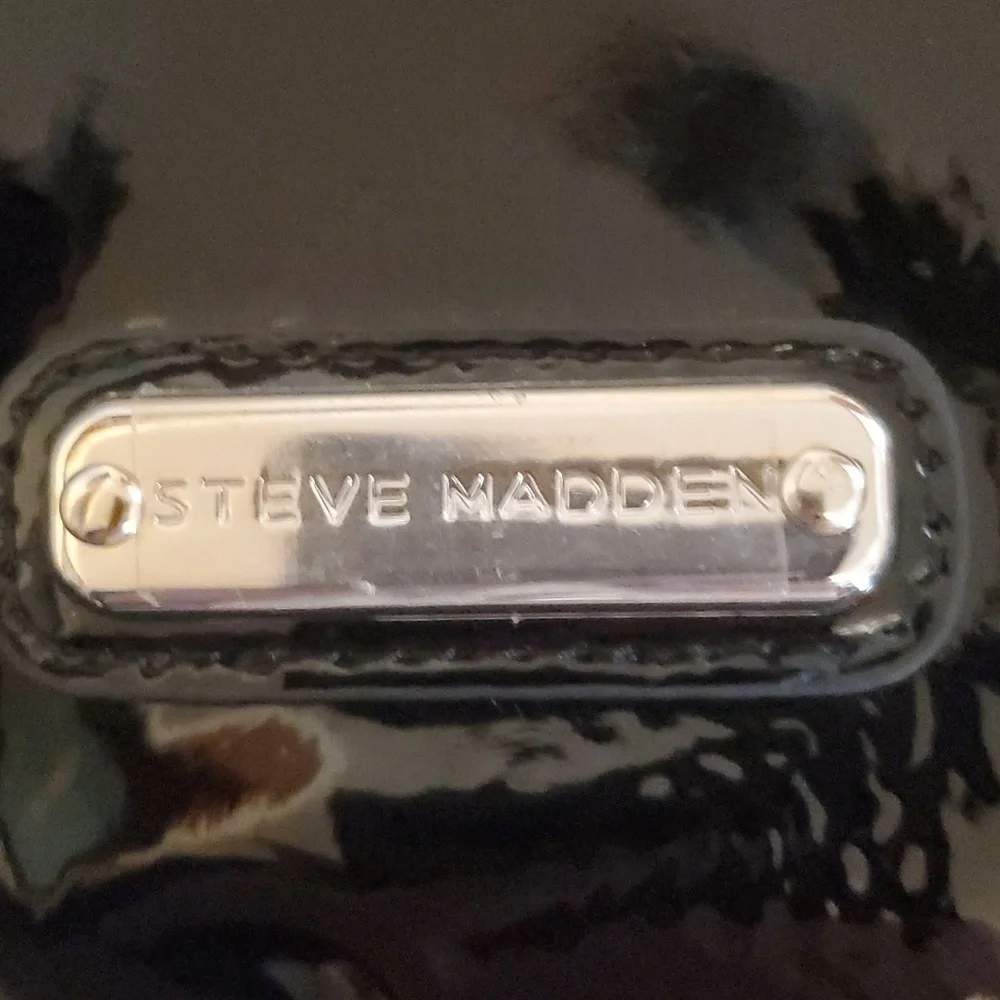 Steve Madden| Women's Red & Black Clutch Purse With Silver Chain Evening Bag L